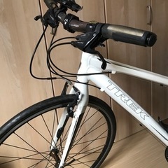 クロスバイク　トレック