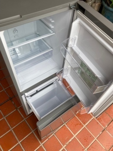 【値下げしました】美品　冷蔵庫　2021年製　アクア　AQR-13K 126L 動作OK