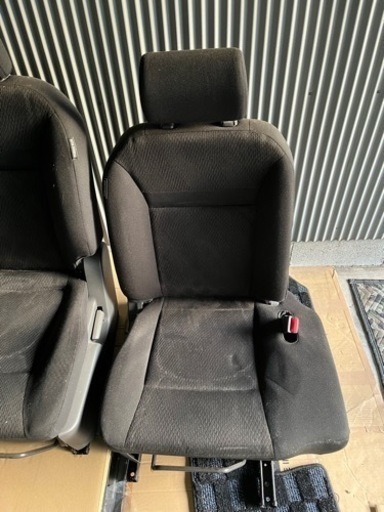 車のパーツ パレットSW シート前後セット 四脚