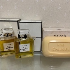 値下げ❗️CHANEL N°19 シャネル PARFUM ２個・...