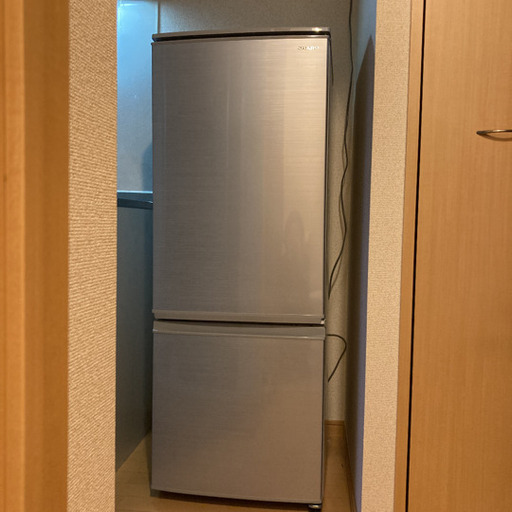 【6月7日までの限定出品】　　　2019年製 シャープ冷蔵庫 167L
