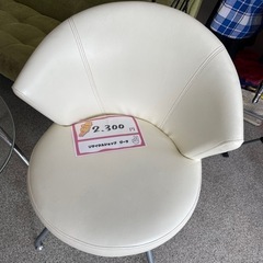 椅子 ホワイト 2,300円