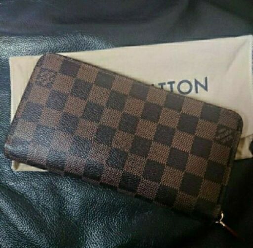 決まりました。LOUIS VUITTON
