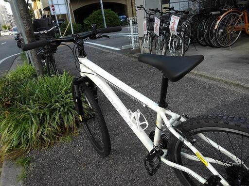 中古自転車２０６３　マウンテンバイク　２０２０年モデル　PROGEAR  PRO2621　２６インチ　３×７段ギヤ　アルミフレーム　フロントサスペンション　ワイヤー錠　フレームサイズ３８０㍉　身長１５０㎝から　ライトは付属しておりません