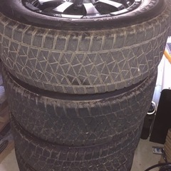 ジープグランドチェロキーサミット用ホイール付きスタッドレスタイヤです