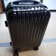 スーツケース(黒)2泊3日最適