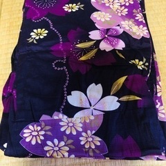 浴衣　濃紫に花柄　グレーとシルバーのリバーシブル帯