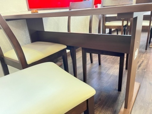 テーブルセット　4人掛け　テーブル×1 椅子×4 ニトリ　(まとめて4つ)