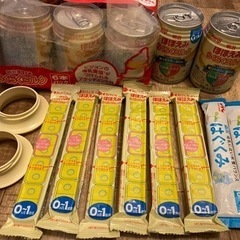 【ネット決済】明治ほほえみらくらくミルク缶８つ　らくらくキューブ...