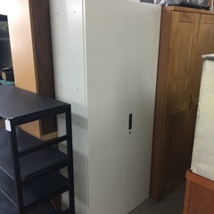 取引場所 南観音 K 2206-099 スチールキャビネット 鍵あり キズあり