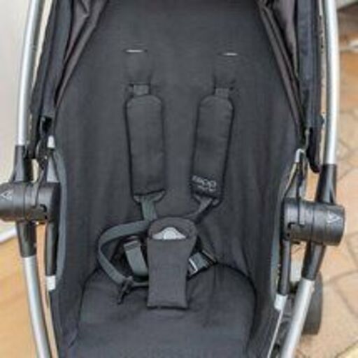 リサイクル市場エコ伊川谷】B型ベビーカー Quinny ZAPP xtra2 三輪