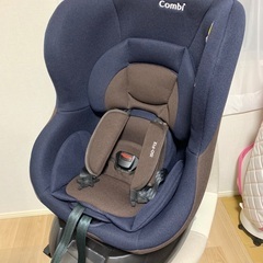 「Combi」チャイルドシート ISOFIX