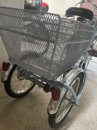 電動アシスト自転車 電動付き三輪車・中古