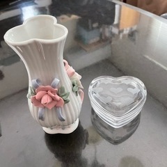 手作りの一輪挿し花瓶と可愛い小物入れセット‼︎インテリアとしても...