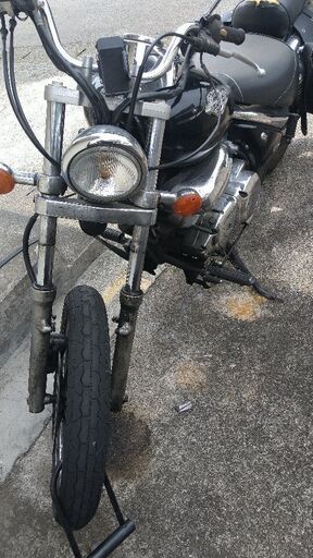 スズキイントルーダー250です