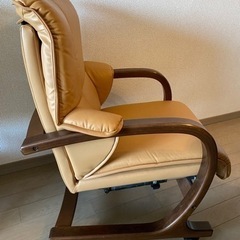 値下げ　ダイニングテーブルセット、リクライニングチェア(キャスター付)