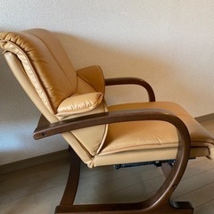 値下げ　ダイニングテーブルセット、リクライニングチェア(キャスター付)