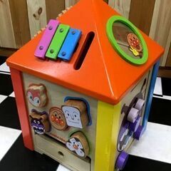 アンパンマン　木の家　パズル　時計　福笑い　知育玩具