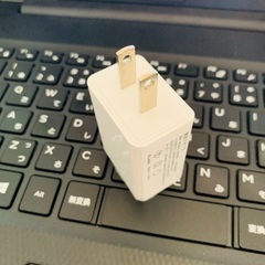 2口USB電源アダプター　充電器　コンセント