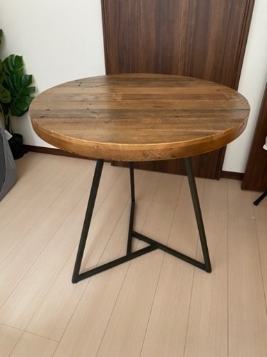 West Elm テーブル