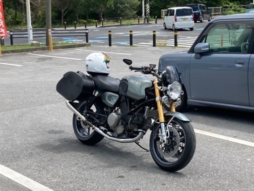 ドカティ　スポーツクラシックGT1000