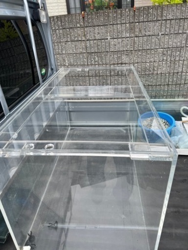1206060 アクリル水槽　曇りなし