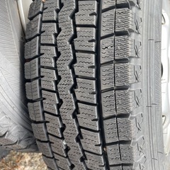 175R14 8PRスタッドレスタイヤ5穴
