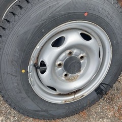 175R14 8PRスタッドレスタイヤ5穴