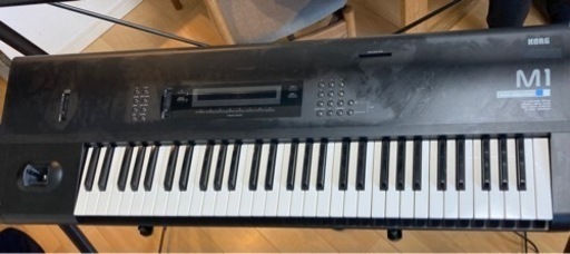 (受け渡し決定済)KORG M1 61鍵盤 シンセサイザー　美品♪