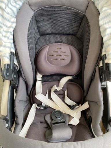 決まりました】《値下げしました》コンビ アンブレッタ 4キャス