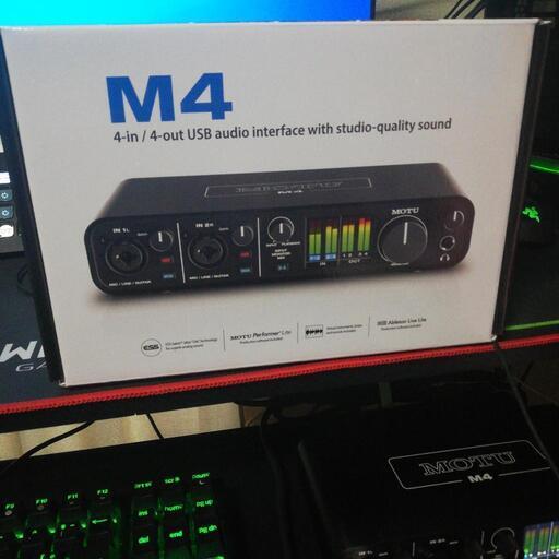 MOTU m4 オーディオインターフェイス　通電確認のみ未使用品