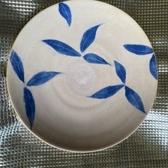 手作り陶器大皿　　1つ
