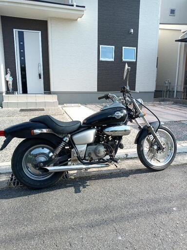 ホンダのマグナ50の不動車になります。動かないです。