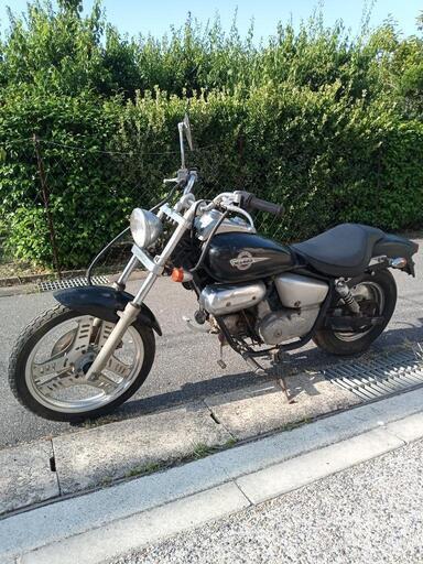 ホンダのマグナ５０の不動車になります。動かないです。