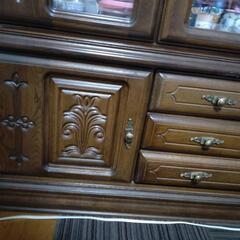 食器棚　6月20日まで