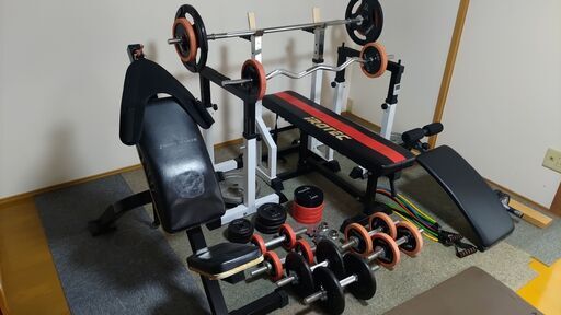 筋トレに バーベル、ダンベルセット アイロテック等 値下げしました