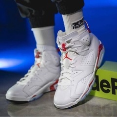 Nike Air Jordan 6 "White and Uni...