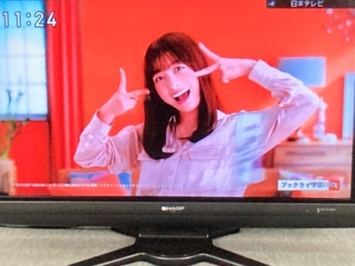 40インチ液晶テレビ