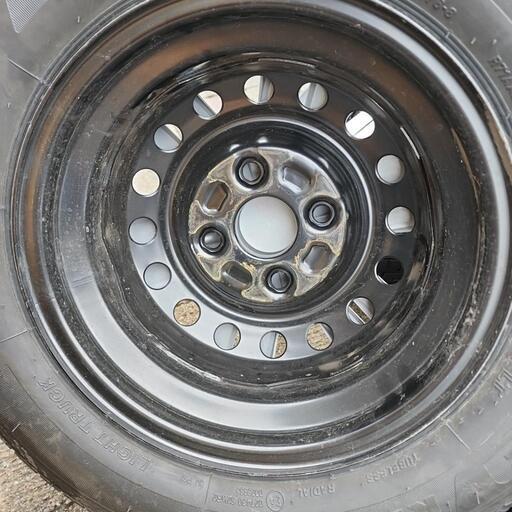 ダイハツ アトレー純正タイヤ 145/80R12 80/78N LT
