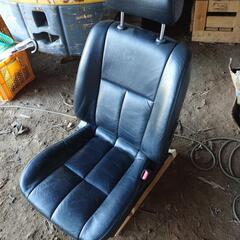シート　純正本皮シート？