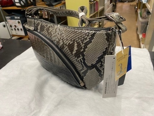 VERDEVELEN社　Maam ELEGANCE パイソン/カイマン　ショルダーバッグ　タグ付き　未使用　リサイクルショップ宮崎屋佐土原店R4.６.5