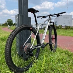 12速MTB 2020年式　29インチ　MERIDA BIG NINE 5000 (L)カーボンフレームで軽量です。 12速MTB 2020年式 29インチ MERIDA BIG NINE 5000 (L)カーボンフレームで