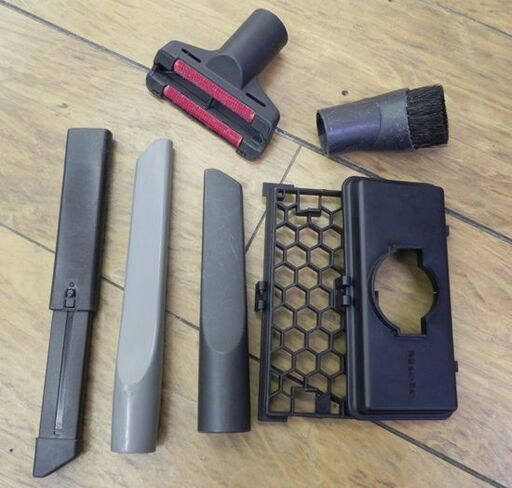 ミーレ 紙パック式掃除機 S648 ドイツ製 クリーナー 説明書等 付属数点有り 簡易吸込み動作確認済み 札幌市 厚別区