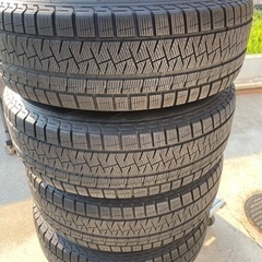 225/65 R17ピレリスタッドレスタイヤ TEADホイール17インチ7J4本セット 5穴PCD114.3 ET48 