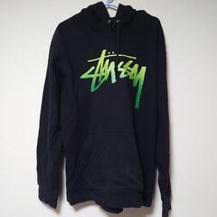 【ネット決済・配送可】STUSSYパーカー