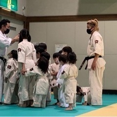 空手教室(五日市で全日本チャンピオンが直接指導する少年空手)