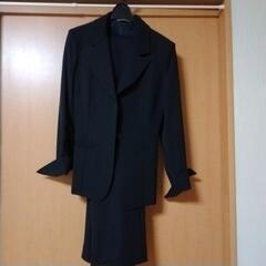黒スーツ