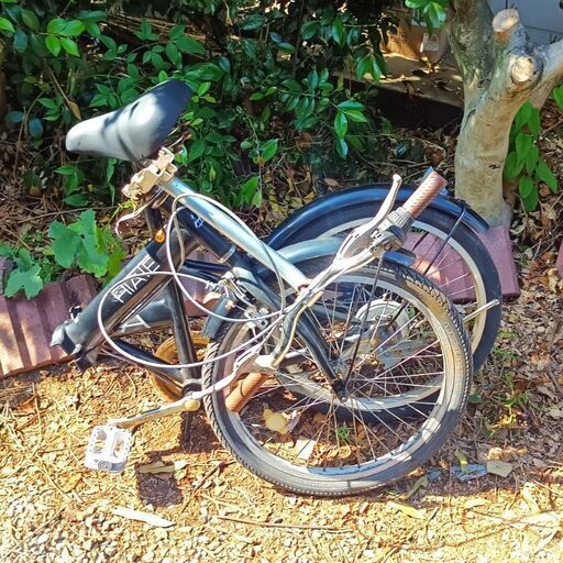 ★人気の折りたたみ♪ 配達可！★ 20インチ 自転車 『HIATE』 6段変速ギア付き