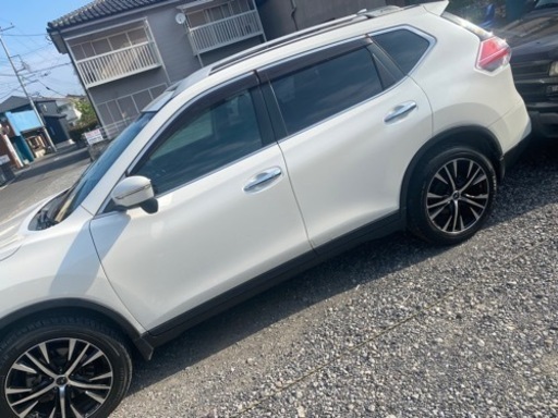 日産　エクストレイル