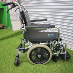 【中古】　車椅子 　MIKI　ノーパンクタイヤ　６輪